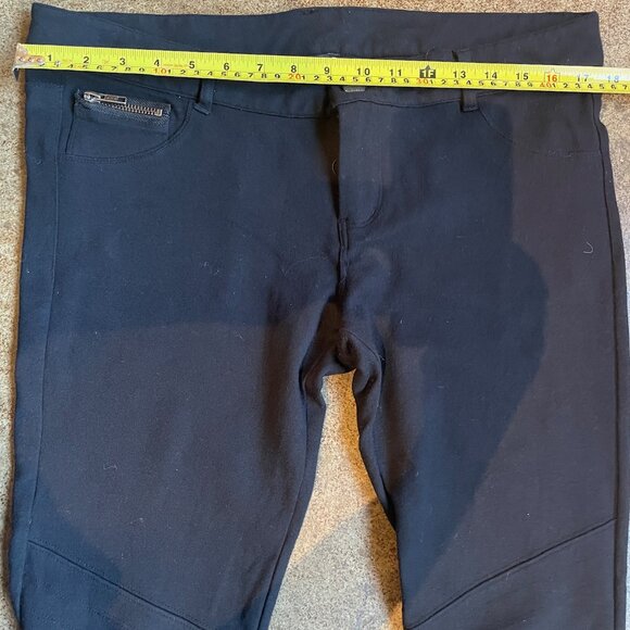 Express Black Skinny Leg Pants - Picture 9 of 11